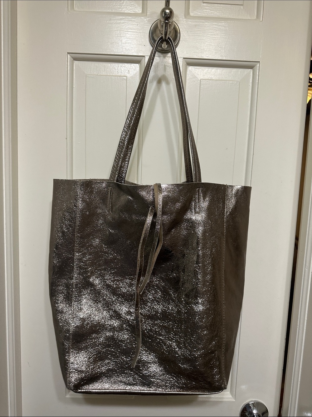 Women's Italian leather Metallic Brown Tote Bag - Sleek Everyday Carry